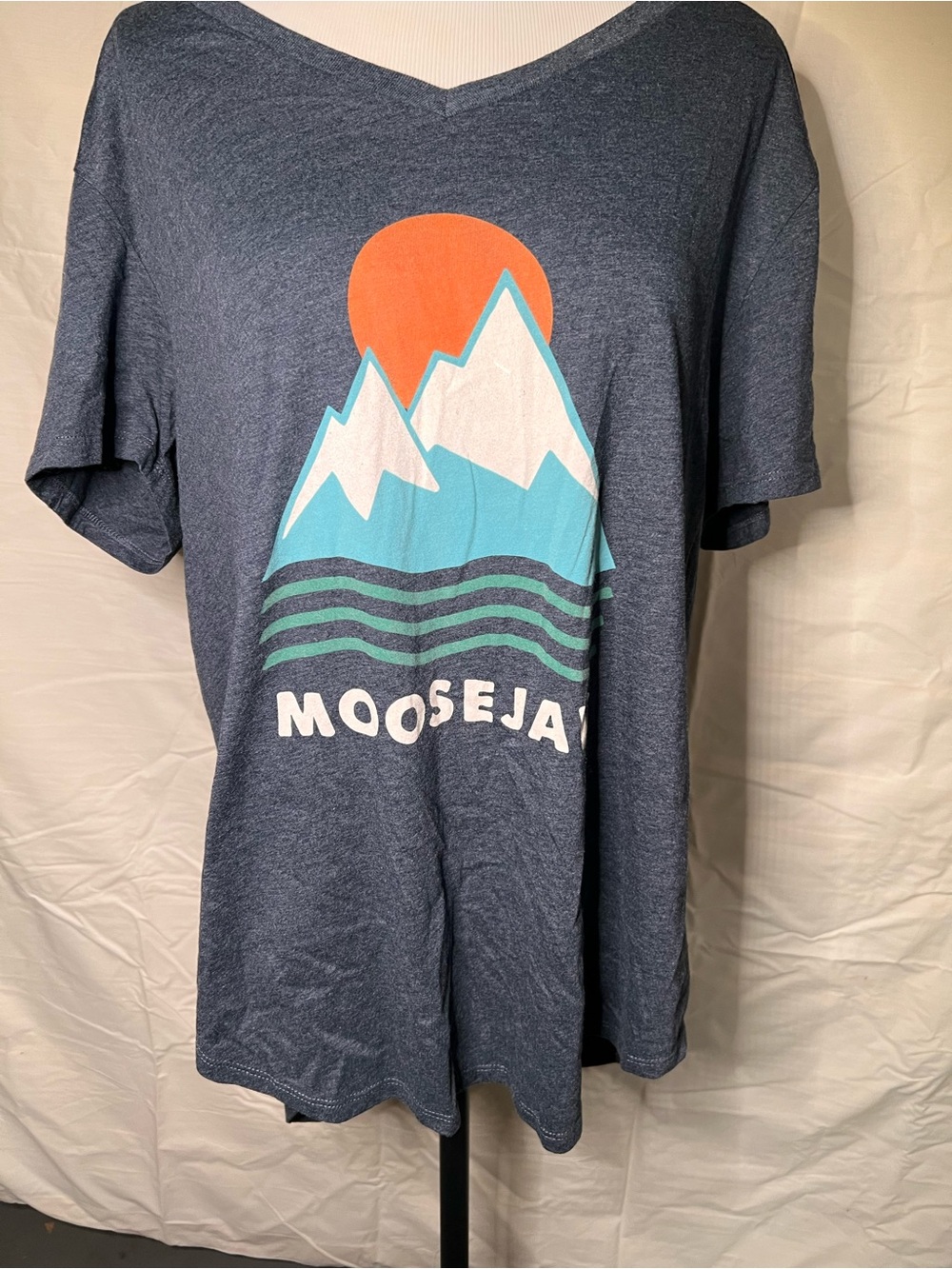 Moosejaw Blue Gray tee. Cotton lightweight, breathable perfect for the summer.